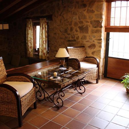Hostal Camino del Prado Santa Maria la Real de Nieva Exterior foto