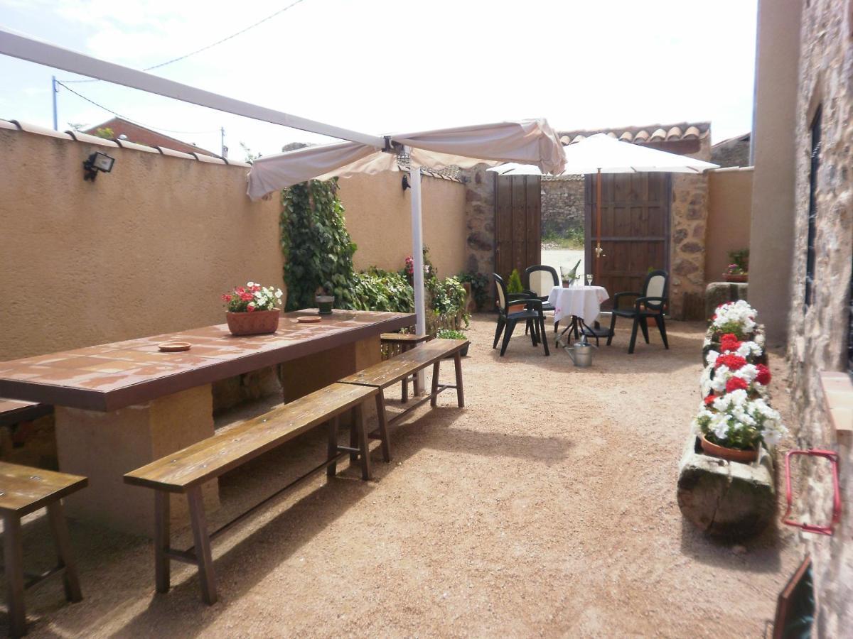 Hostal Camino del Prado Santa Maria la Real de Nieva Exterior foto