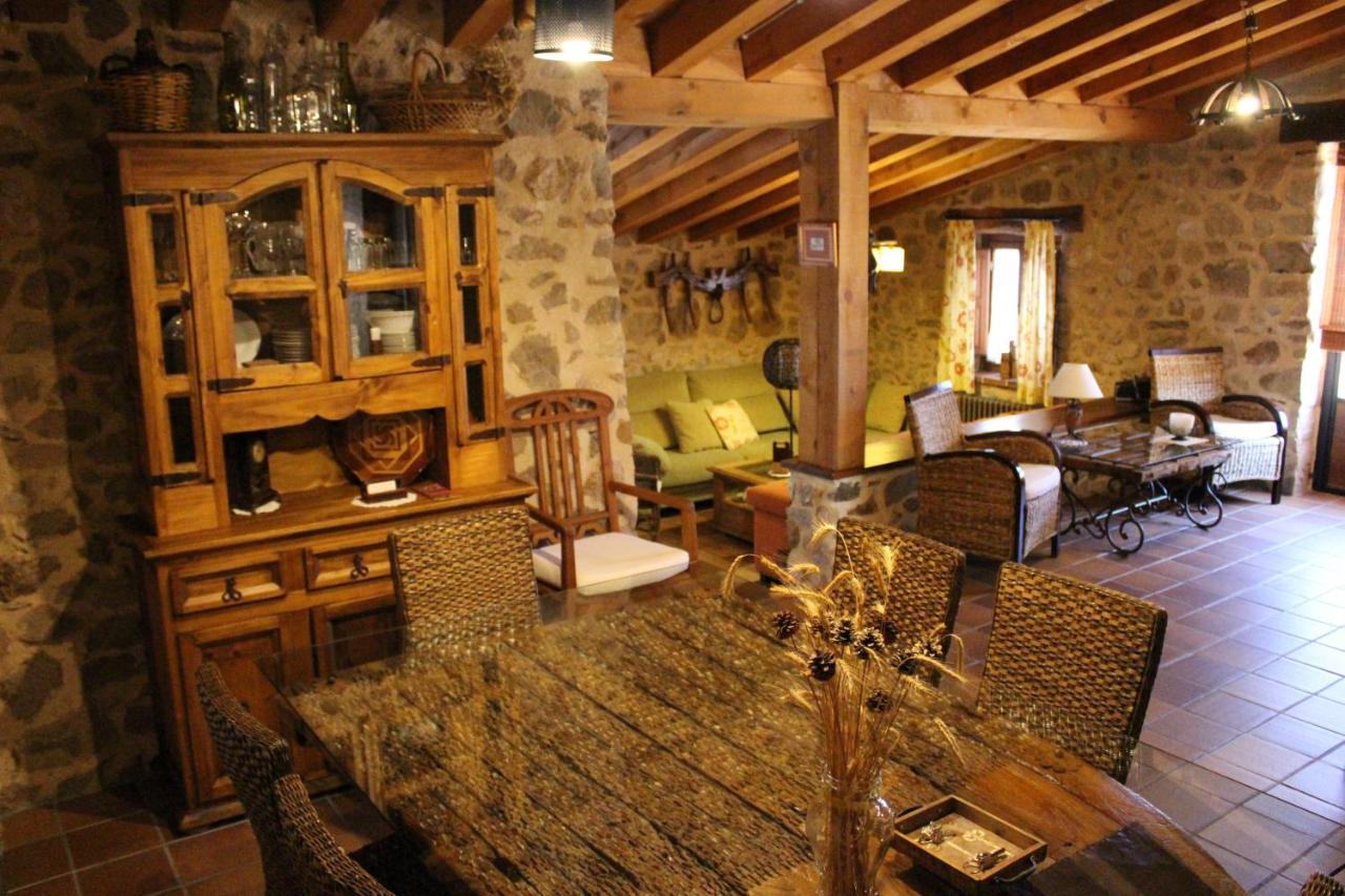 Hostal Camino del Prado Santa Maria la Real de Nieva Exterior foto