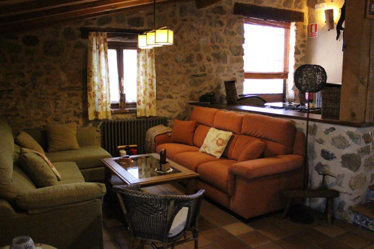 Hostal Camino del Prado Santa Maria la Real de Nieva Exterior foto